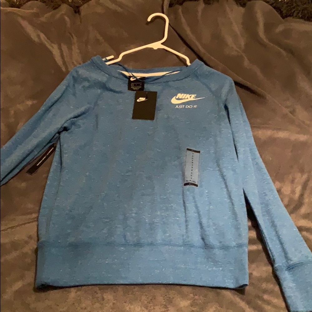 Nike pullover